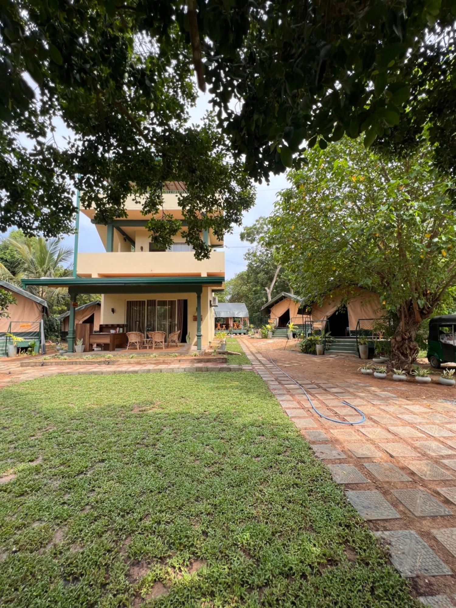 At One - Glamping Ξενοδοχείο Rekawa Εξωτερικό φωτογραφία